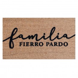 Felpudo con la palabra familia y los apellidos
